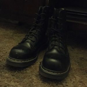 steel toe doc martens